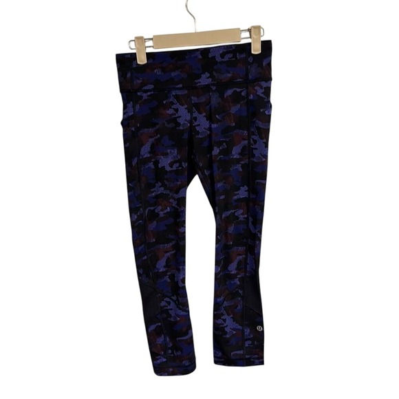 lululemon athletica Pants - Lululemon‎ Black Purple Camo Wunder Under Crop Yoga Leggings Size 2